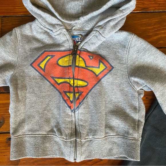 Old Navy Sweatpants Set Superman Size 12-18 Months - Picture 3 of 6